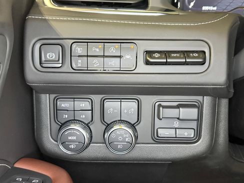 Used 2023 GMC Yukon XL Denali Ultimate w/ LPO, Floor Liner Package image 54