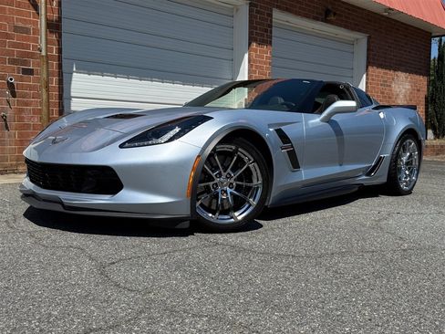 Used 2017 Chevrolet Corvette Grand Sport RWD image 6