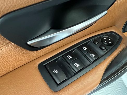 Used 2014 BMW 428i Convertible image 10