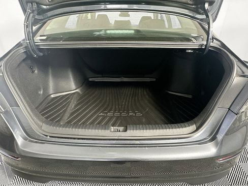 Used 2025 Honda Accord LX image 28