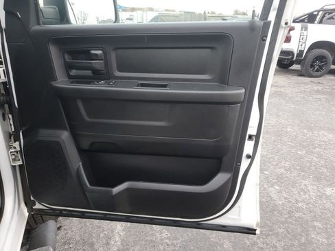 Used 2017 RAM 1500 Express w/ Express Value Package image 33