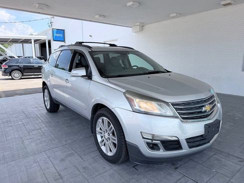 Used 2014 Chevrolet Traverse LT w/ All-Star Edition FWD image 3
