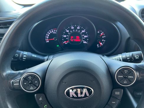 Used 2018 Kia Soul w/ Convenience Package FWD image 20
