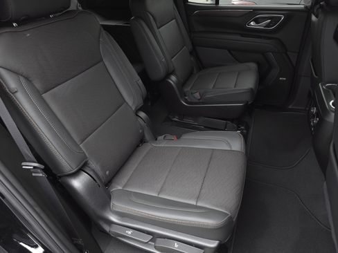 Used 2024 Chevrolet Tahoe High Country w/ Advanced Technology Package image 46