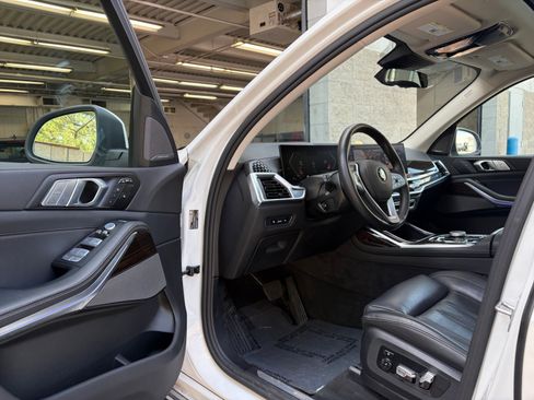 Used 2026 BMW X7 xDrive40i AWD/4WD image 10