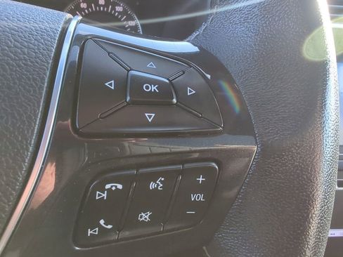 Used 2018 Ford Explorer Platinum image 32