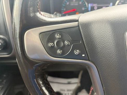 Used 2018 GMC Sierra 1500 SLT AWD/4WD image 18