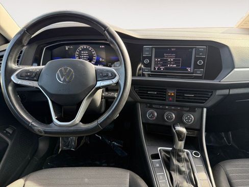 Used 2024 Volkswagen Jetta S image 2