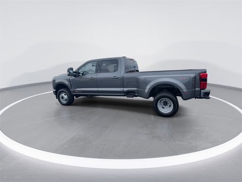 New 2026 Ford F350 XLT w/ XLT Premium Package image 5