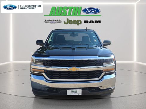 Used 2018 Chevrolet Silverado 1500 LT AWD/4WD image 8