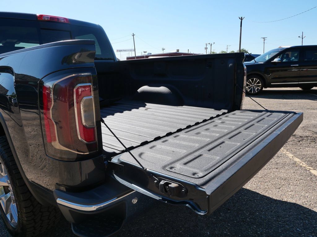 Used 2017 GMC Sierra 1500 SLT AWD/4WD image 10
