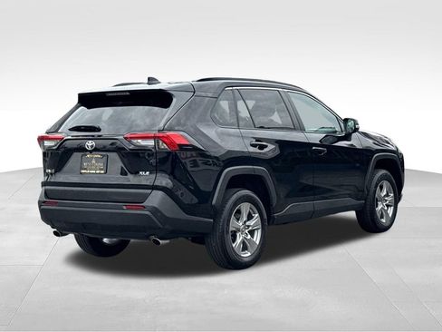 Used 2024 Toyota RAV4 XLE FWD image 11