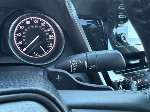 Used 2024 Toyota Camry SE image 21