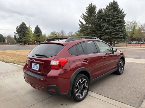 Used 2016 Subaru Crosstrek 2.0i Premium image 5