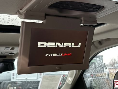 Used 2018 GMC Yukon Denali image 17