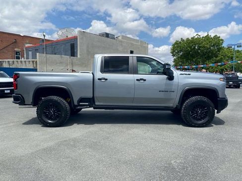 New 2026 Chevrolet Silverado 2500 ZR2 w/ LPO, Dark Essentials Package AWD/4WD image 5