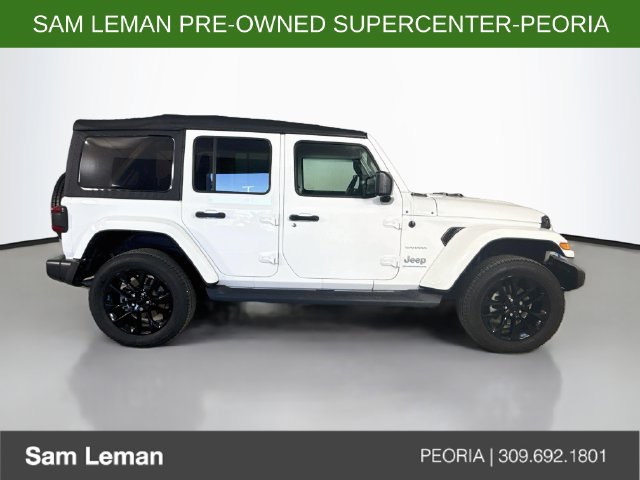 Used 2023 Jeep Wrangler Unlimited Sahara w/ Cold Weather Group AWD/4WD image 8