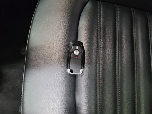 Used 2024 Ford Edge SEL AWD/4WD image 32