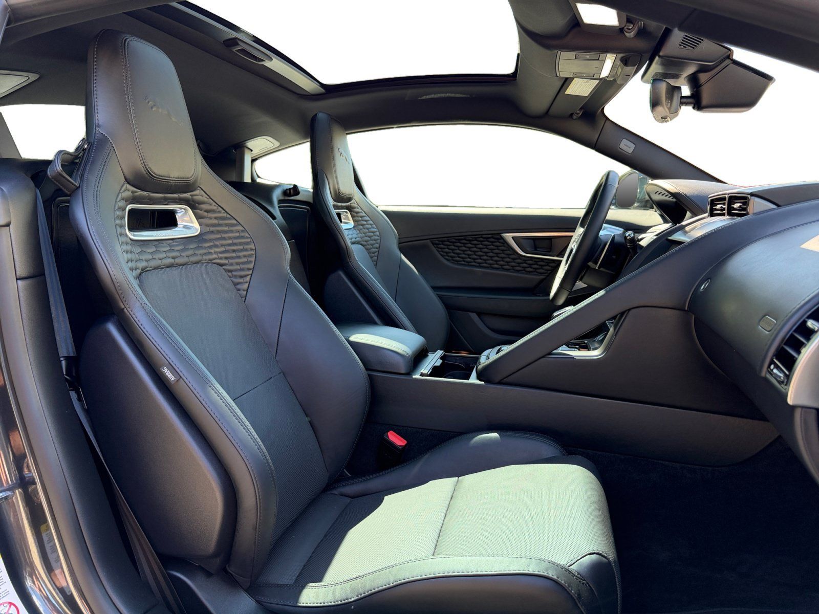 Used 2024 Jaguar F-TYPE R-Dynamic RWD image 16