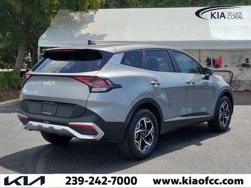 Certified 2025 Kia Sportage LX FWD image 6