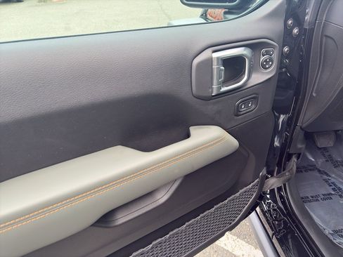 New 2026 Jeep Gladiator Mojave image 5