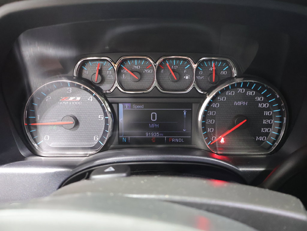 Used 2018 Chevrolet Silverado 1500 LT w/ All Star Edition AWD/4WD image 36