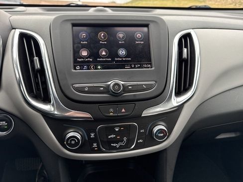 Used 2022 Chevrolet Equinox LS image 10