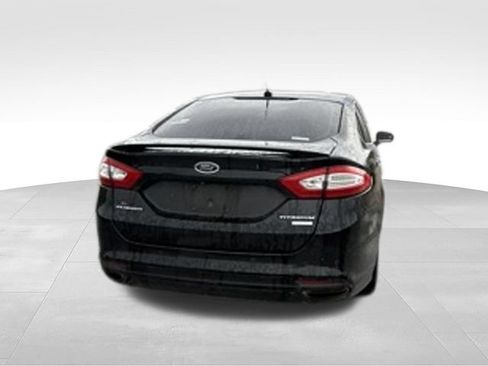 Used 2016 Ford Fusion Titanium FWD image 12