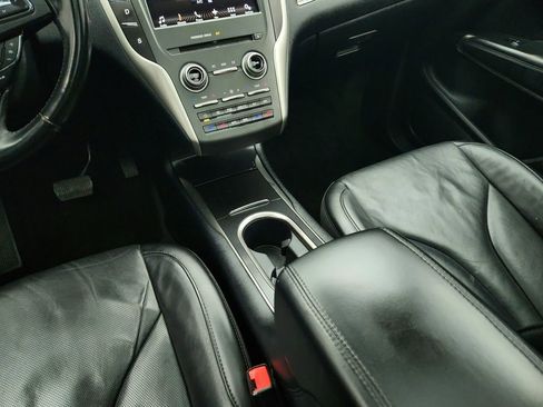 Used 2016 Lincoln MKC Reserve image 16