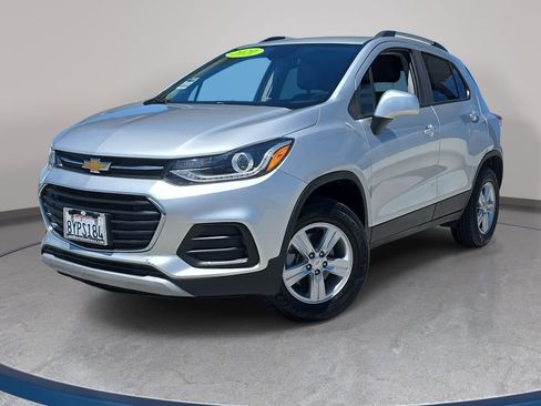 Used 2021 Chevrolet Trax LT AWD/4WD image 1