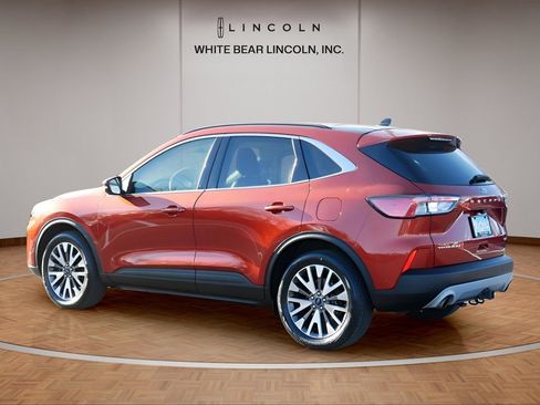 Used 2020 Ford Escape Titanium image 7