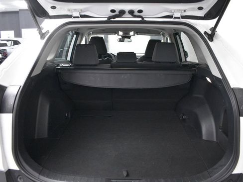 Used 2025 Toyota RAV4 XLE image 31