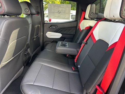 New 2025 GMC Canyon AT4 w/ AT4X Package image 23