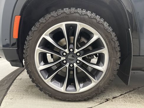 Used 2023 Jeep Wagoneer Series II w/ Premium Group I image 29