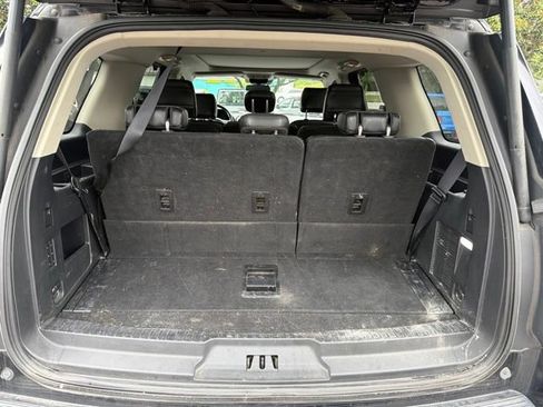 Used 2019 Ford Expedition Platinum AWD/4WD image 16