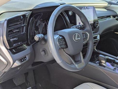 Used 2024 Lexus RX 350 FWD w/ Technology Package image 10