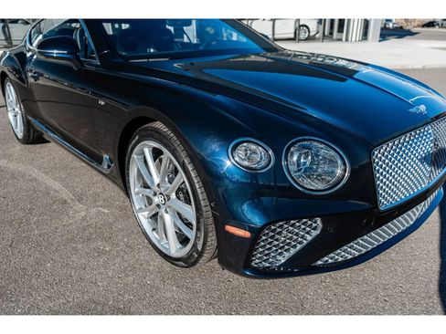 Used 2022 Bentley Continental GT V8 image 22