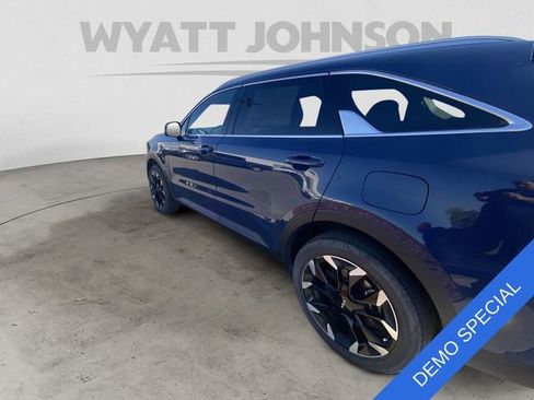 Certified 2026 Kia Sorento EX image 6