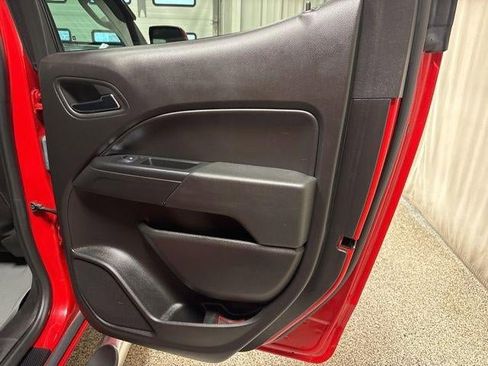 Used 2018 Chevrolet Colorado LT w/ LT Convenience Package image 25