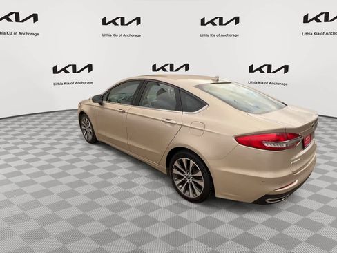 Used 2019 Ford Fusion SE AWD/4WD image 6
