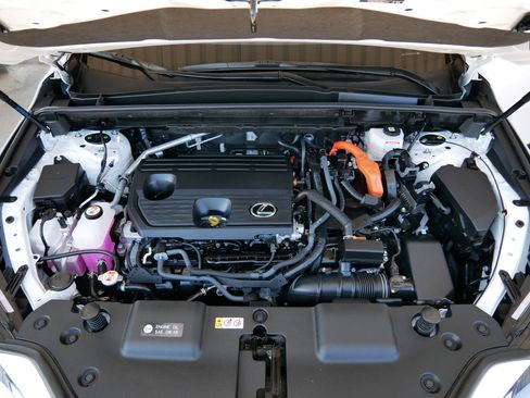 Certified 2025 Lexus NX 350h AWD w/ Accessory Package (2T) image 33