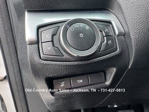 Used 2017 Ford Explorer Limited w/ Equipment Group 301A AWD/4WD image 32