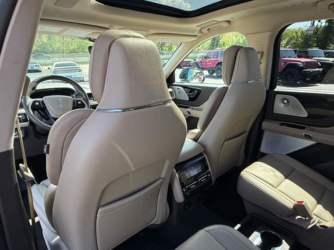 Used 2020 Lincoln Aviator Reserve w/ Equipment Group 202A AWD/4WD image 31