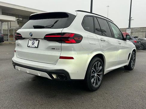 New 2026 BMW X5 xDrive40i w/ M Sport Package image 3