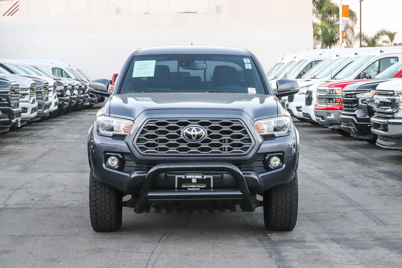 Used 2020 Toyota Tacoma TRD Off-Road w/ Technology Package AWD/4WD image 2