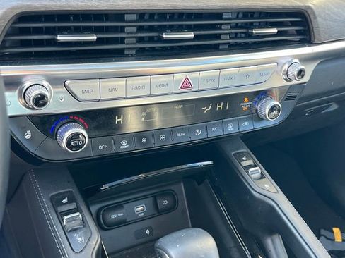 Used 2021 Kia Telluride SX w/ Towing Package image 19