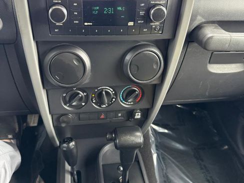 Used 2007 Jeep Wrangler Unlimited X image 18