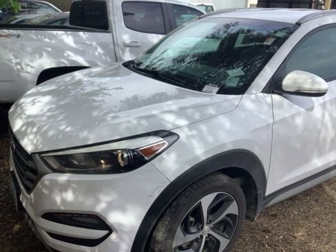 Used 2017 Hyundai Tucson Sport image 1