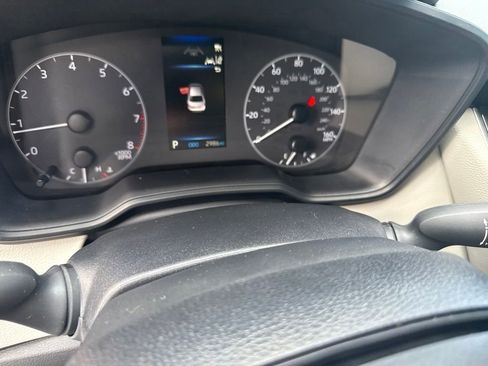 Used 2025 Toyota Corolla LE FWD image 6
