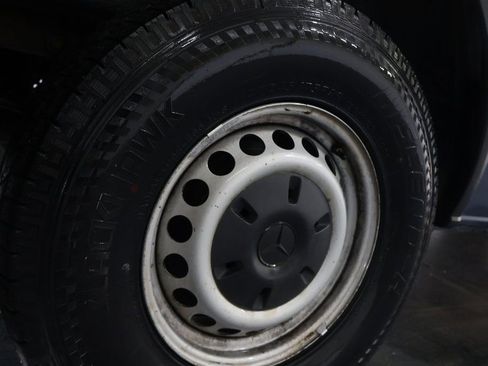 Used 2018 Mercedes-Benz Sprinter 2500 image 27